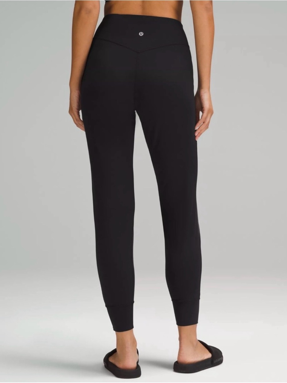 Lululemon Align Joggers in Black